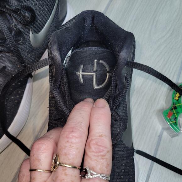 Nike Hyperdunk Womens Black & White Basketball Shoes Sneaker 9.5 - Picture 4 of 10